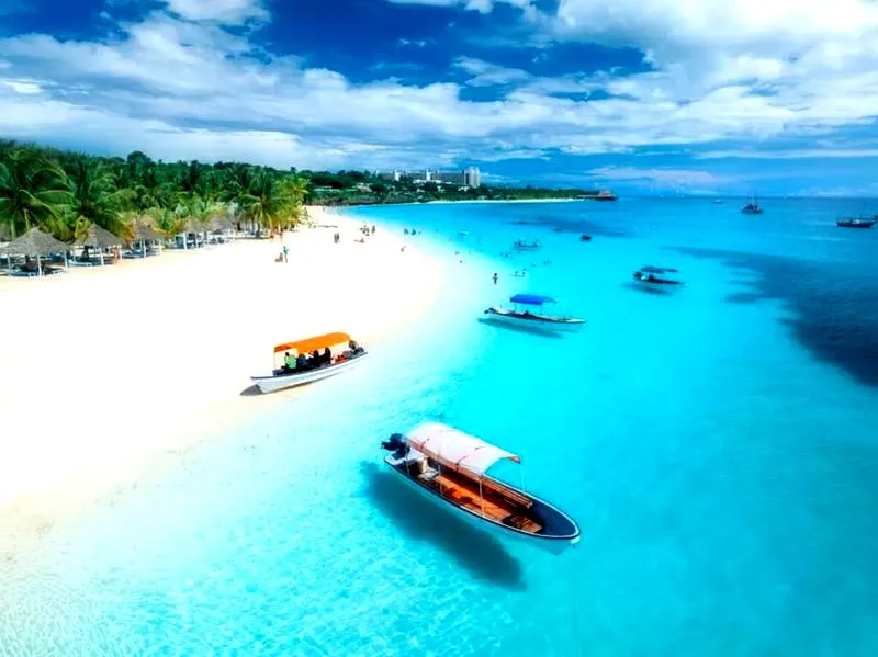 Ile czasu zajmuje lot na Zanzibar z Polski? Odpowiadamy!