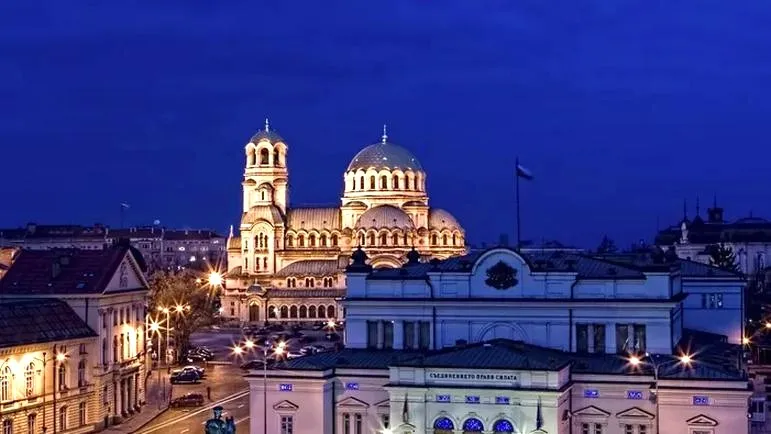 Ile zajmuje lot z Katowic do Bułgarii? Sprawdź, co warto wiedzieć!