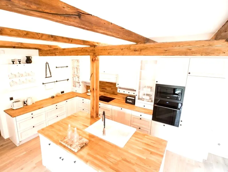 Jak długo trwa lot z Wrocławia do Malagi? Sprawdź, zanim wyruszysz w podróż!