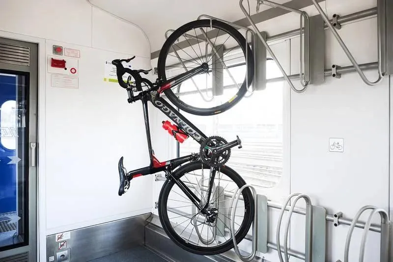 Jak sprawnie kupić bilet na przewóz roweru w PKP?