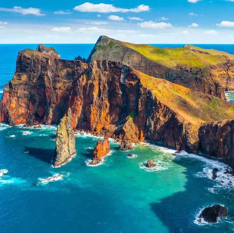 Odkryj Maderę: Najciekawsze atrakcje, które warto zobaczyć