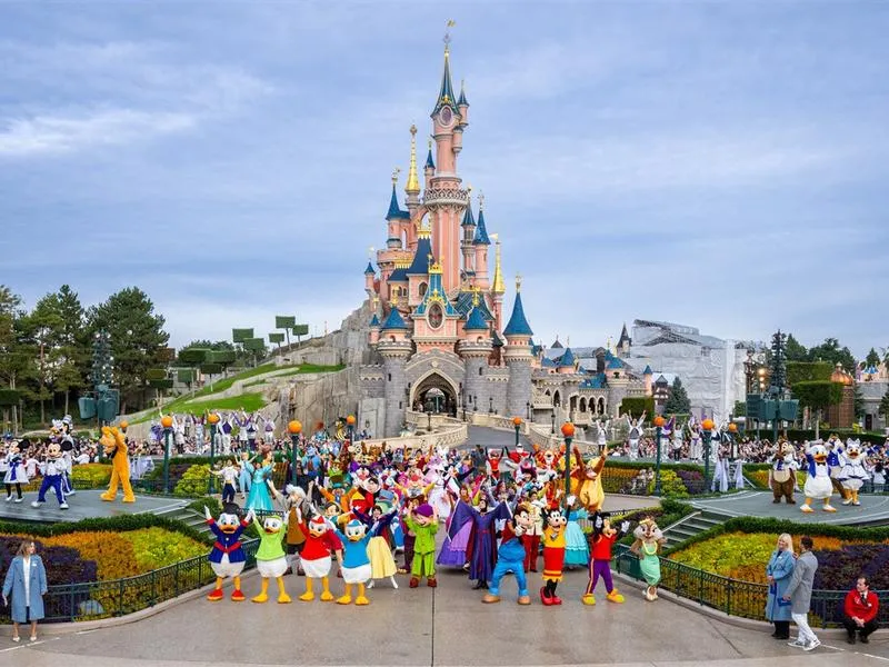 Odkryj niezapomniane atrakcje w Disneylandzie dla całej rodziny