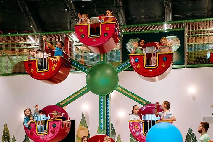 Odkrywamy Warszawę: jakie atrakcje dla dzieci zachwycą najmłodszych?