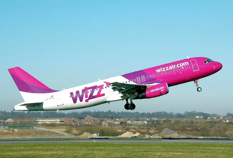 Przewodnik krok po kroku: jak przebukować bilet w Wizz Air?