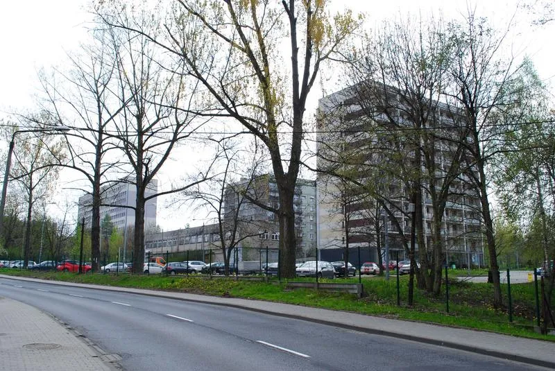 Sprawdź najlepsze sposoby, jak dojechać z Katowic do Ochojca