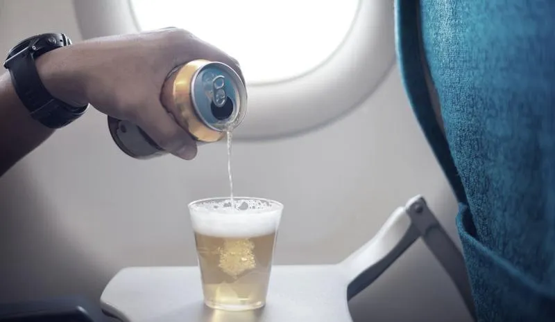 Przewóz alkoholu samolotem
